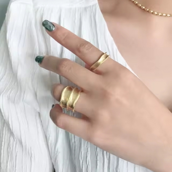 925 Silver Gold Free Form Minimalist Ring - Picture 4 of 4